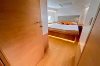 2018 Maxi Dolphin 75