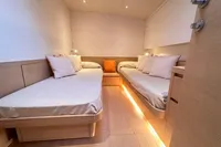 2018 Maxi Dolphin 75