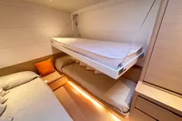 2018 Maxi Dolphin 75