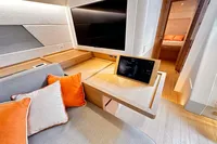 2018 Maxi Dolphin 75