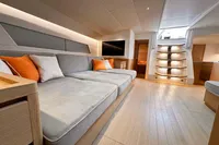 2018 Maxi Dolphin 75