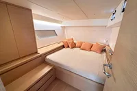 2018 Maxi Dolphin 75