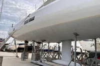 2018 Maxi Dolphin 75