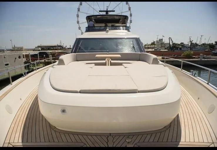 Bionda Yacht Photos Pics 