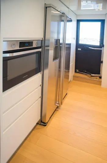 Bionda Yacht Photos Pics 