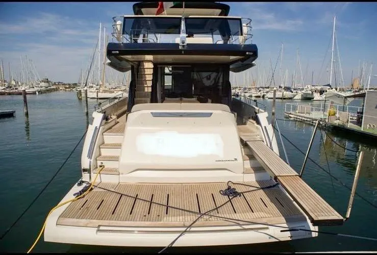 Bionda Yacht Photos Pics 