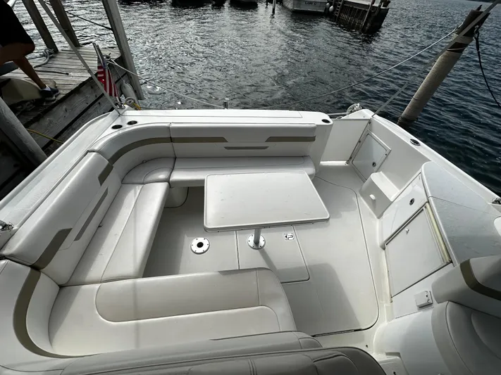 Invader Yacht Photos Pics 