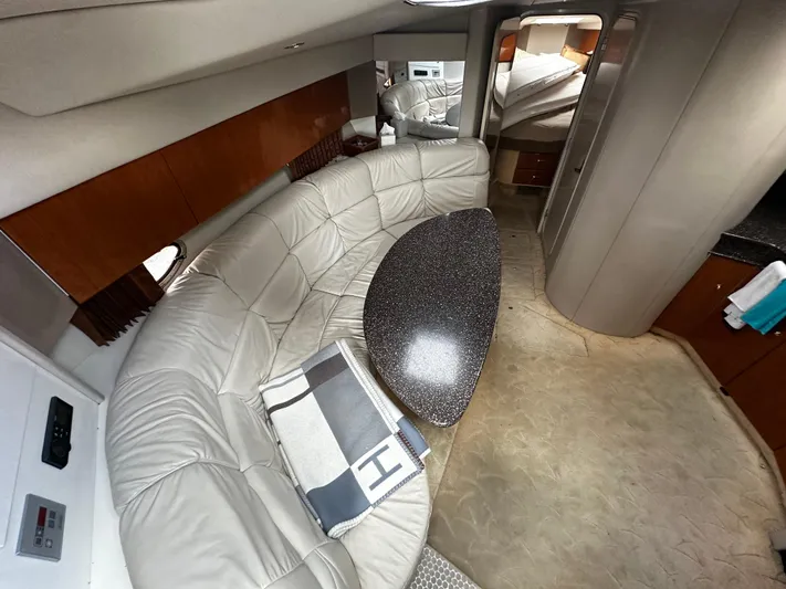 Invader Yacht Photos Pics 