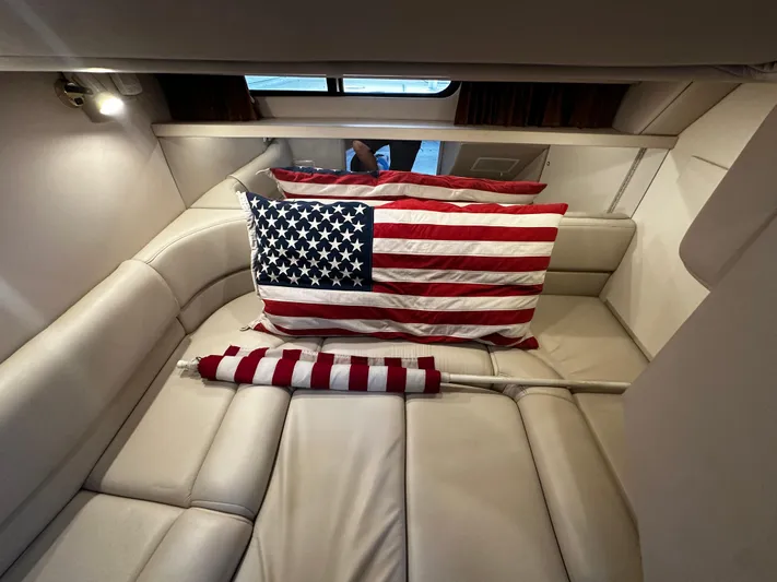 Invader Yacht Photos Pics 