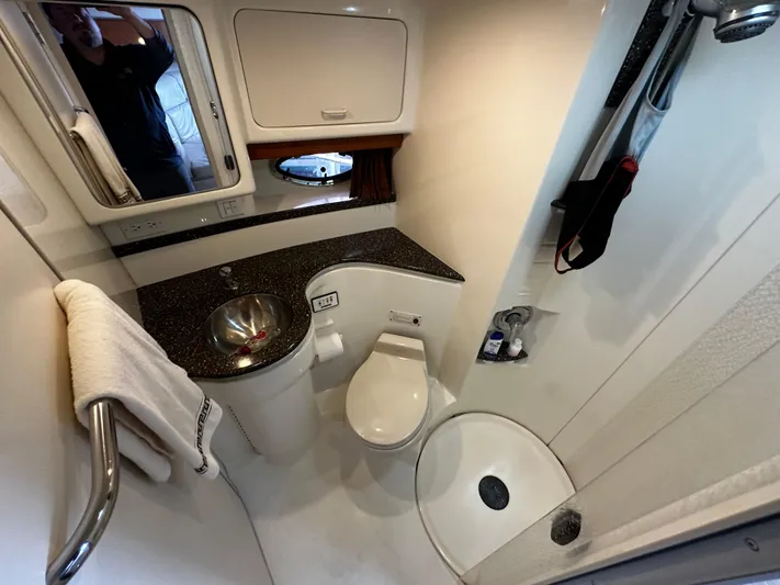 Invader Yacht Photos Pics 