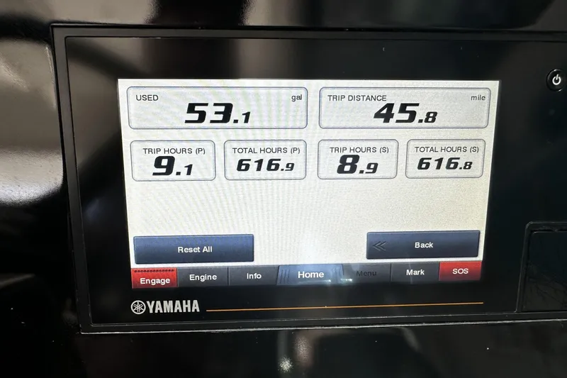  Yacht Photos Pics Pursuit 34 OS - Helm