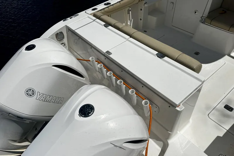  Yacht Photos Pics Pursuit 34 OS - Engines