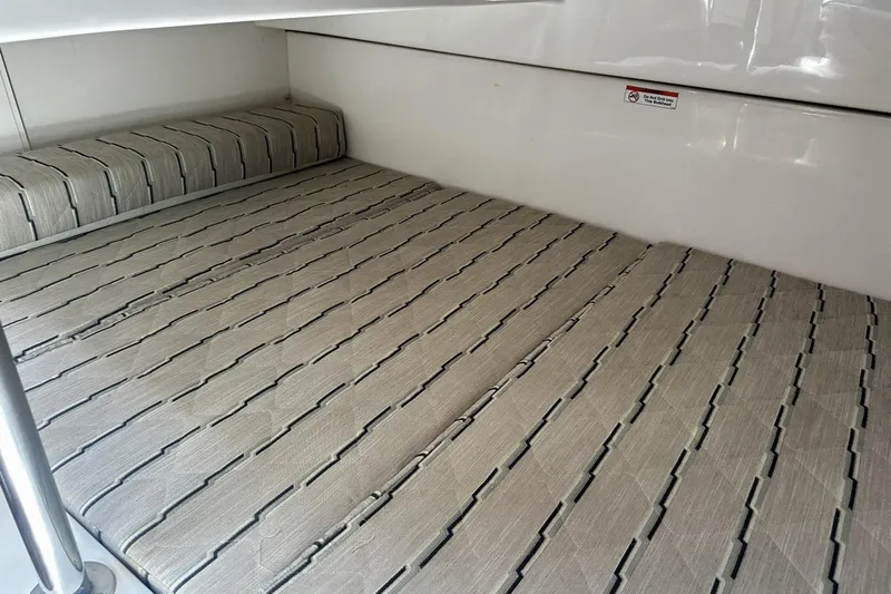  Yacht Photos Pics Pursuit 34 OS - Interior