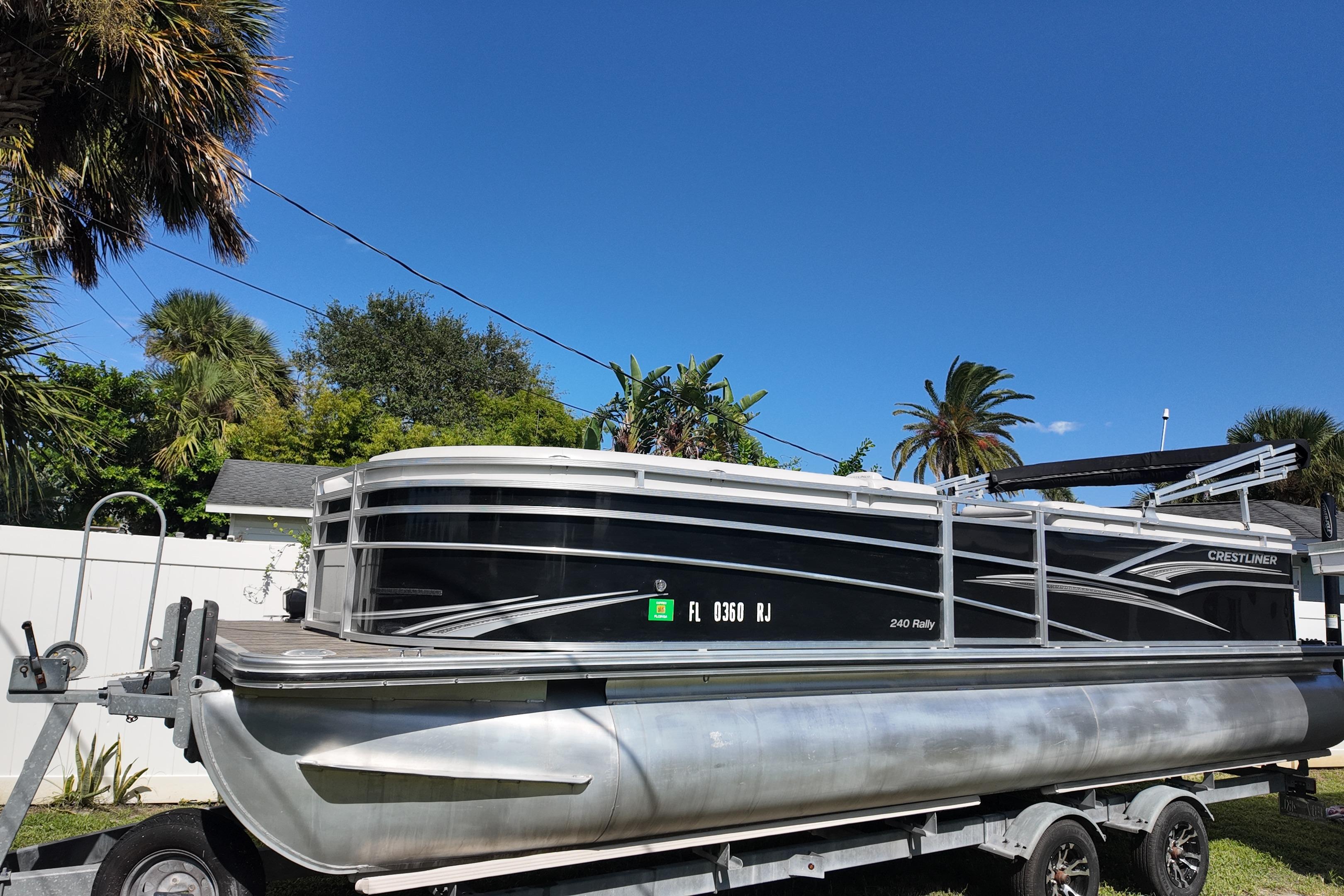 Crestliner 240 Rally CS