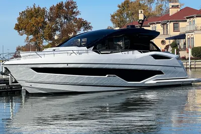 Sunseeker Predator 55