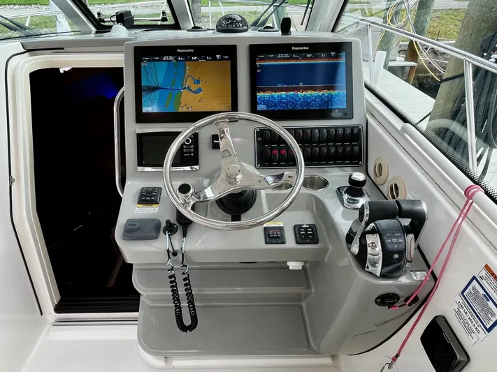 " Gone Coastal " Yacht Photos Pics 