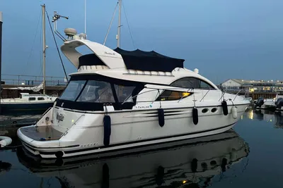 2001 Fairline Phantom 46