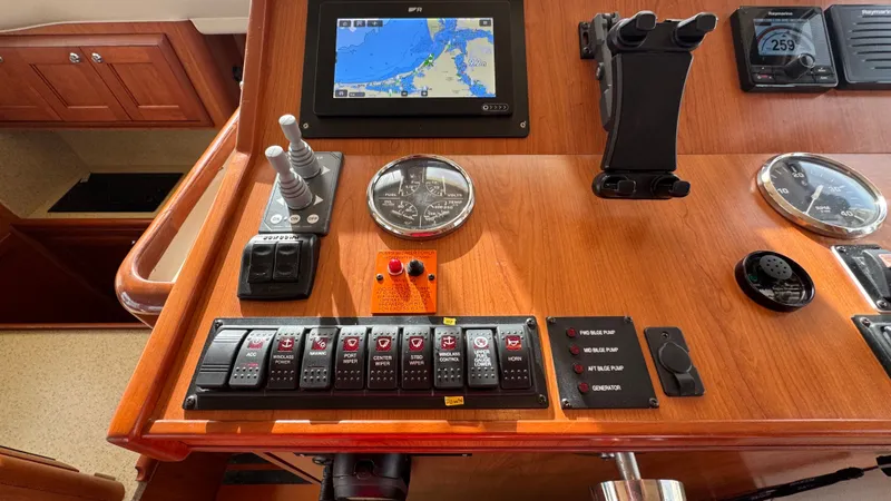 Side Trip Yacht Photos Pics Lower Helm