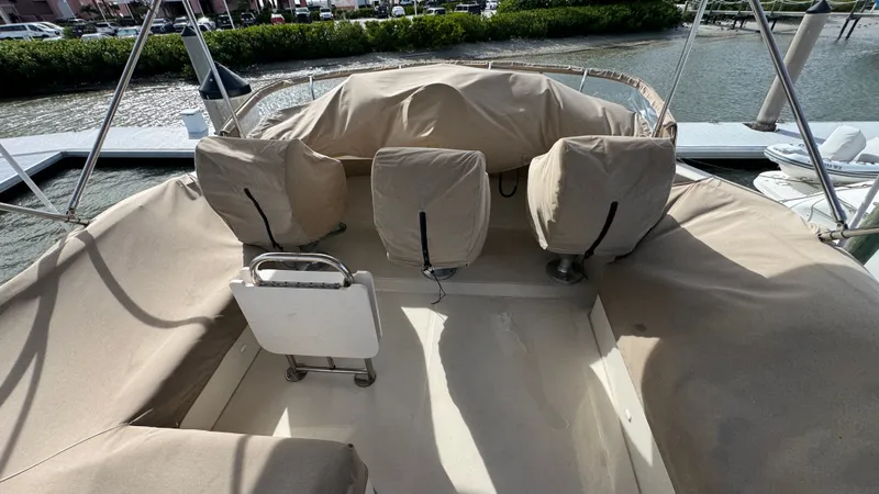 Side Trip Yacht Photos Pics Flybridge Helm