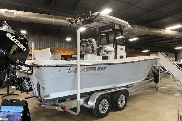 Blazer Bay Makaira 2600