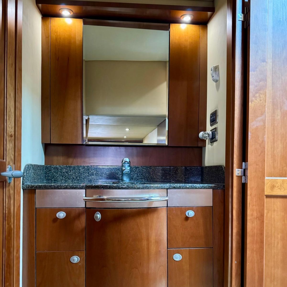 2006 Sea Ray 48 