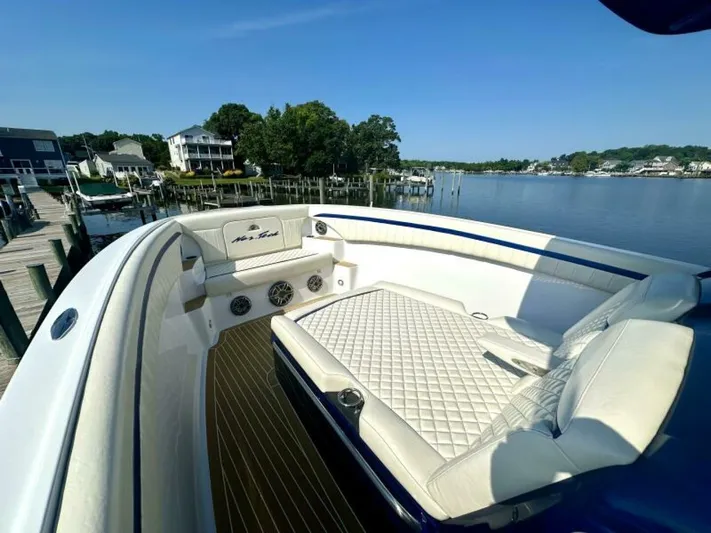 Legendary Yacht Photos Pics 2014 Nor-tech 340 Sport - Image 20