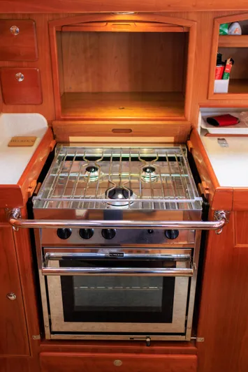 Heureka Yacht Photos Pics 