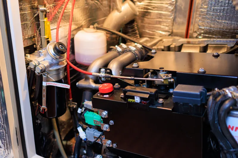 Heureka Yacht Photos Pics 