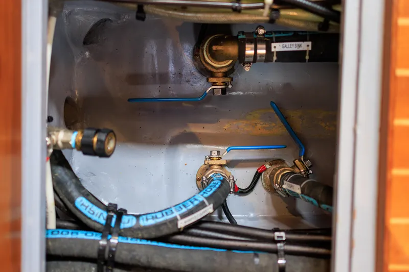 Heureka Yacht Photos Pics 