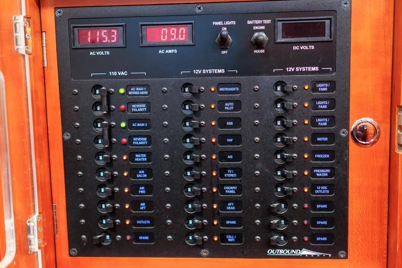 Heureka Yacht Photos Pics 