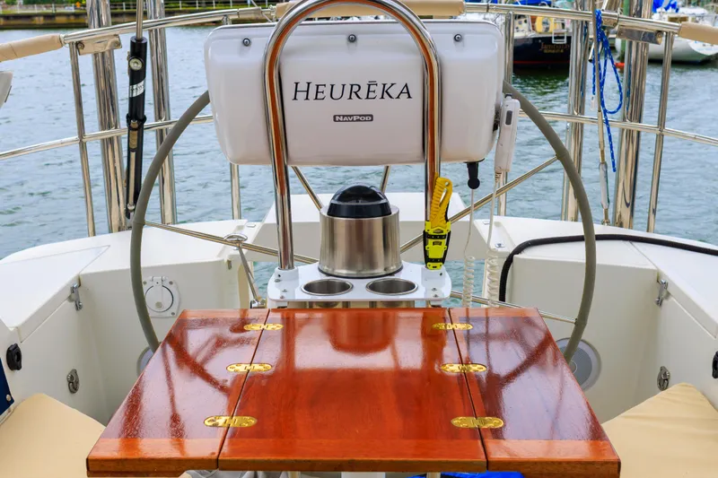 Heureka Yacht Photos Pics 