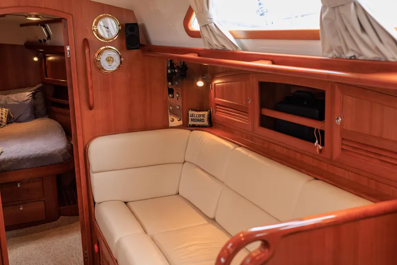 Heureka Yacht Photos Pics 