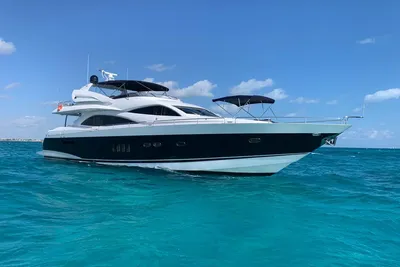 Sunseeker 90 Yacht