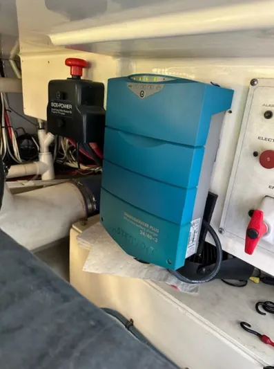 Waiheke Yacht Photos Pics 2002 Cabo 43 Fly - Image 25