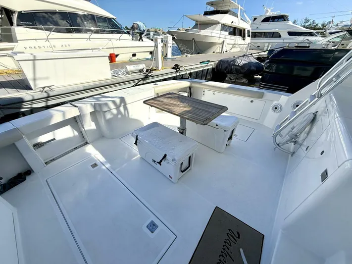 Waiheke Yacht Photos Pics 2002 Cabo 43 Fly - Image 4