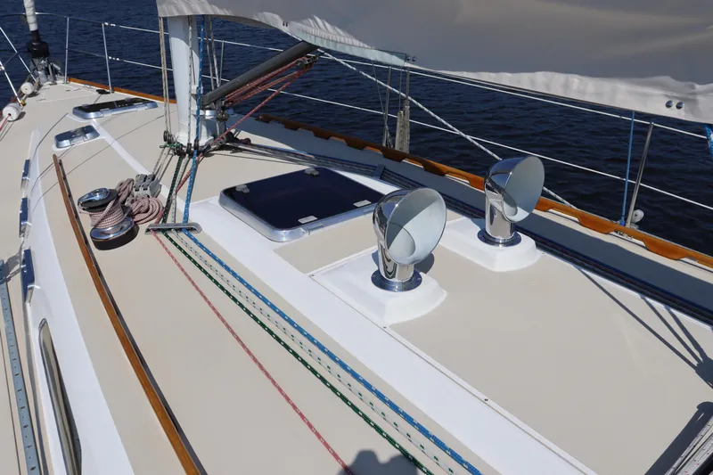 Cianna Yacht Photos Pics Deck of 2001 Sabre 402 sailboat with rigging and ventilation details.