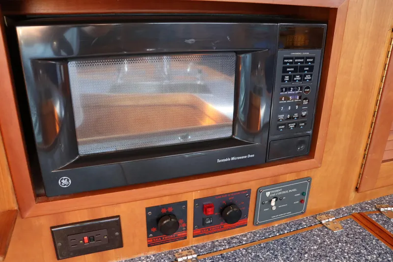 Cianna Yacht Photos Pics 