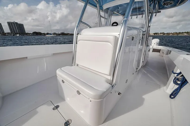 Southpaw Yacht Photos Pics 2015 Bahama 41' boat interior with seating, ocean view, and clear skies.