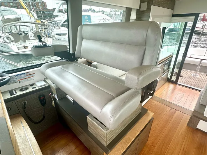 Jena Yacht Photos Pics 2019 Tiara Yachts 49 Coupe - Image 20