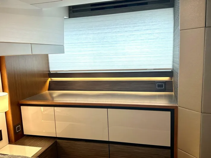 Jena Yacht Photos Pics 2019 Tiara Yachts 49 Coupe - Image 34