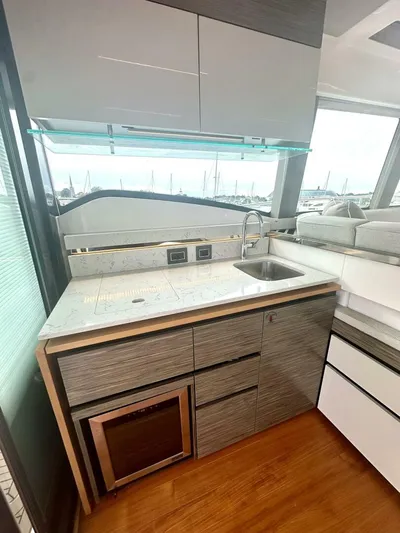 Jena Yacht Photos Pics 2019 Tiara Yachts 49 Coupe - Image 17