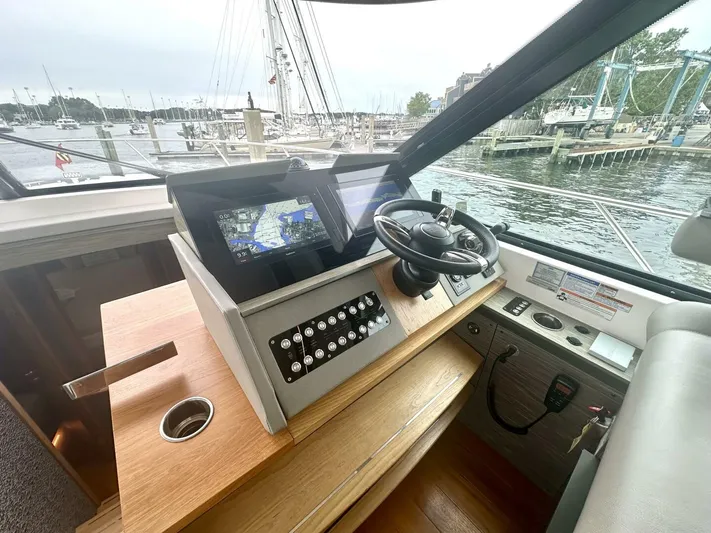 Jena Yacht Photos Pics 2019 Tiara Yachts 49 Coupe - Image 22