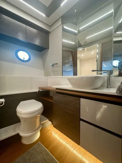 Jena Yacht Photos Pics 2019 Tiara Yachts 49 Coupe - Image 35