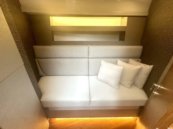 Jena Yacht Photos Pics 2019 Tiara Yachts 49 Coupe - Image 29