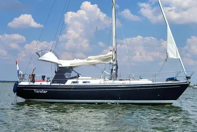 1988 Victoire 1044