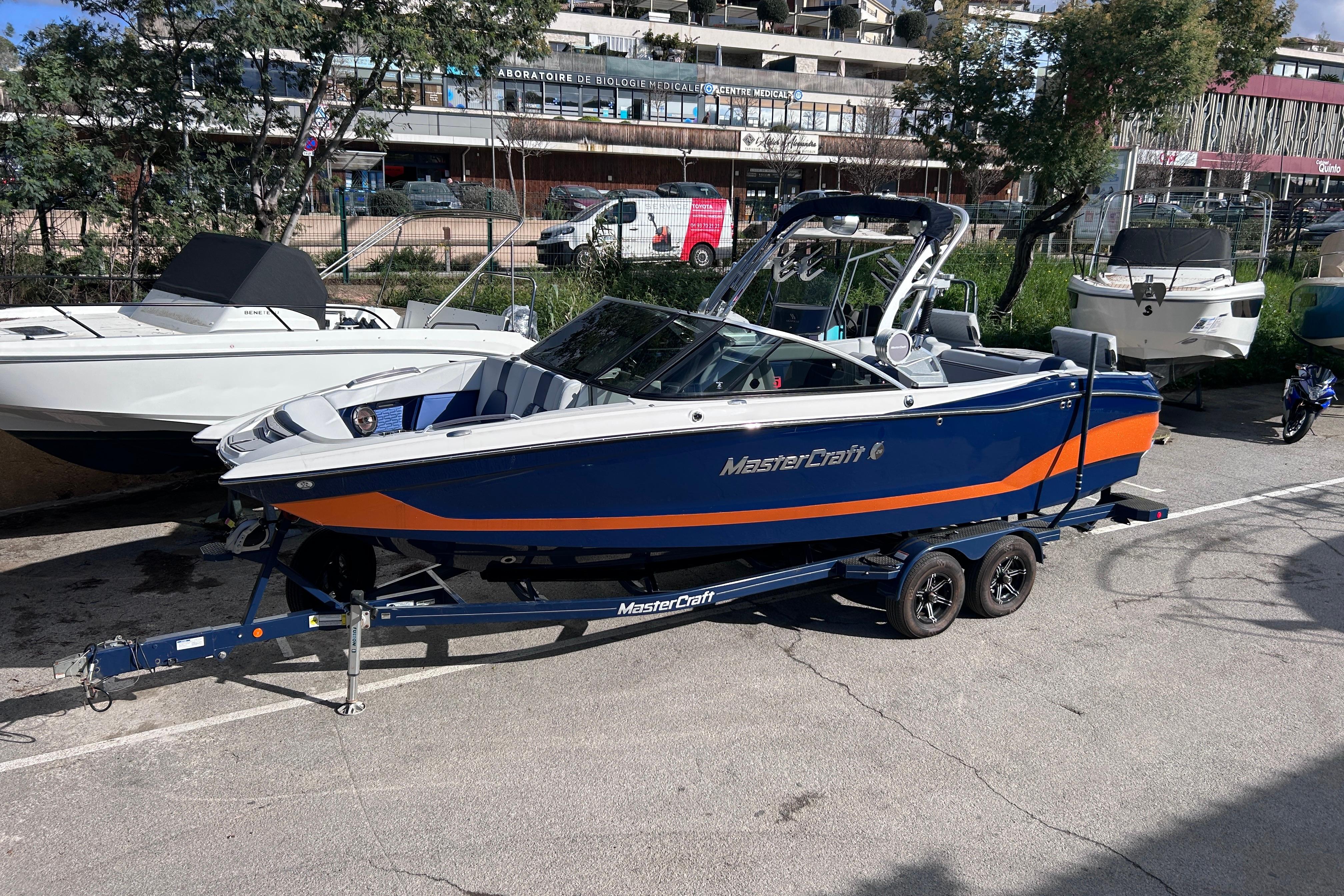 2021 MasterCraft X26