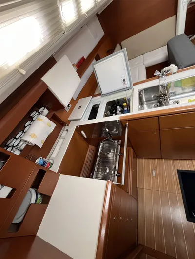  Yacht Photos Pics IMG_37.jpeg