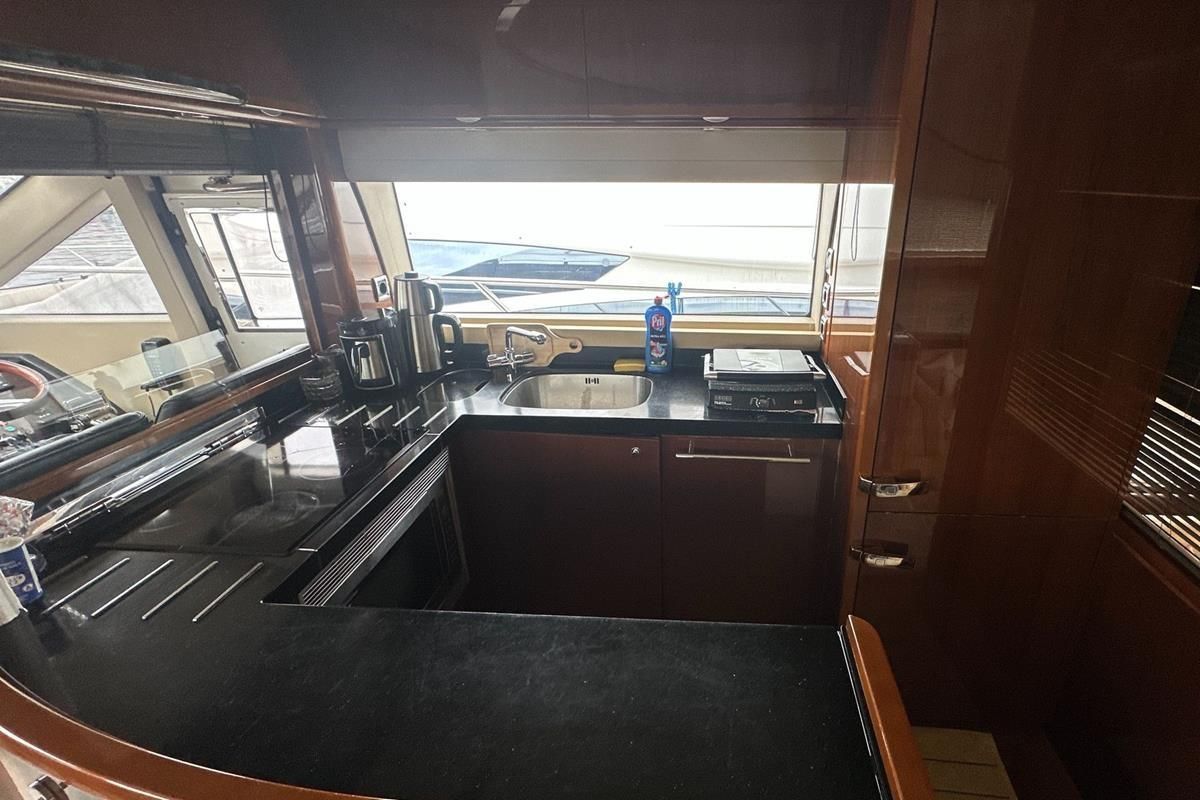 2008 Princess 62 