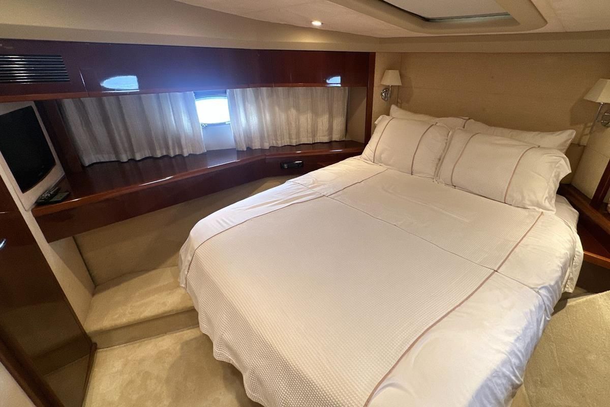 2008 Princess 62 