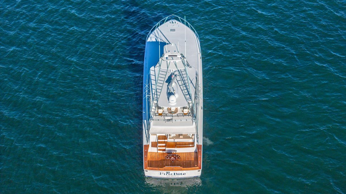2004 Viking 73 